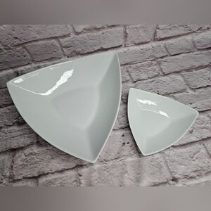 Porcelain B. Smith Triangle Serving Bowls Chips Dip